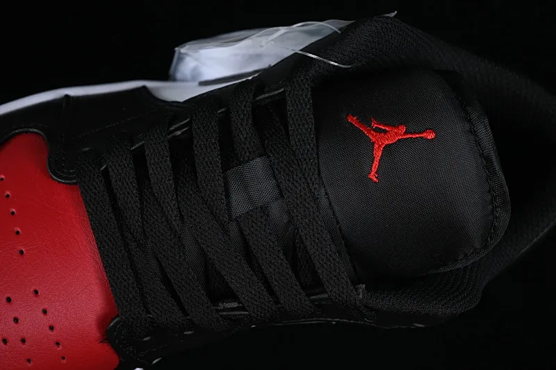 All categories Air Jordan Jordan series basketball shoes Air Jordan 1 Low Z version Air Jordan 1 Low SE "Bred Toe" AJ1 Joe 1 black and red low-top cultural casual sneakers 553558-161